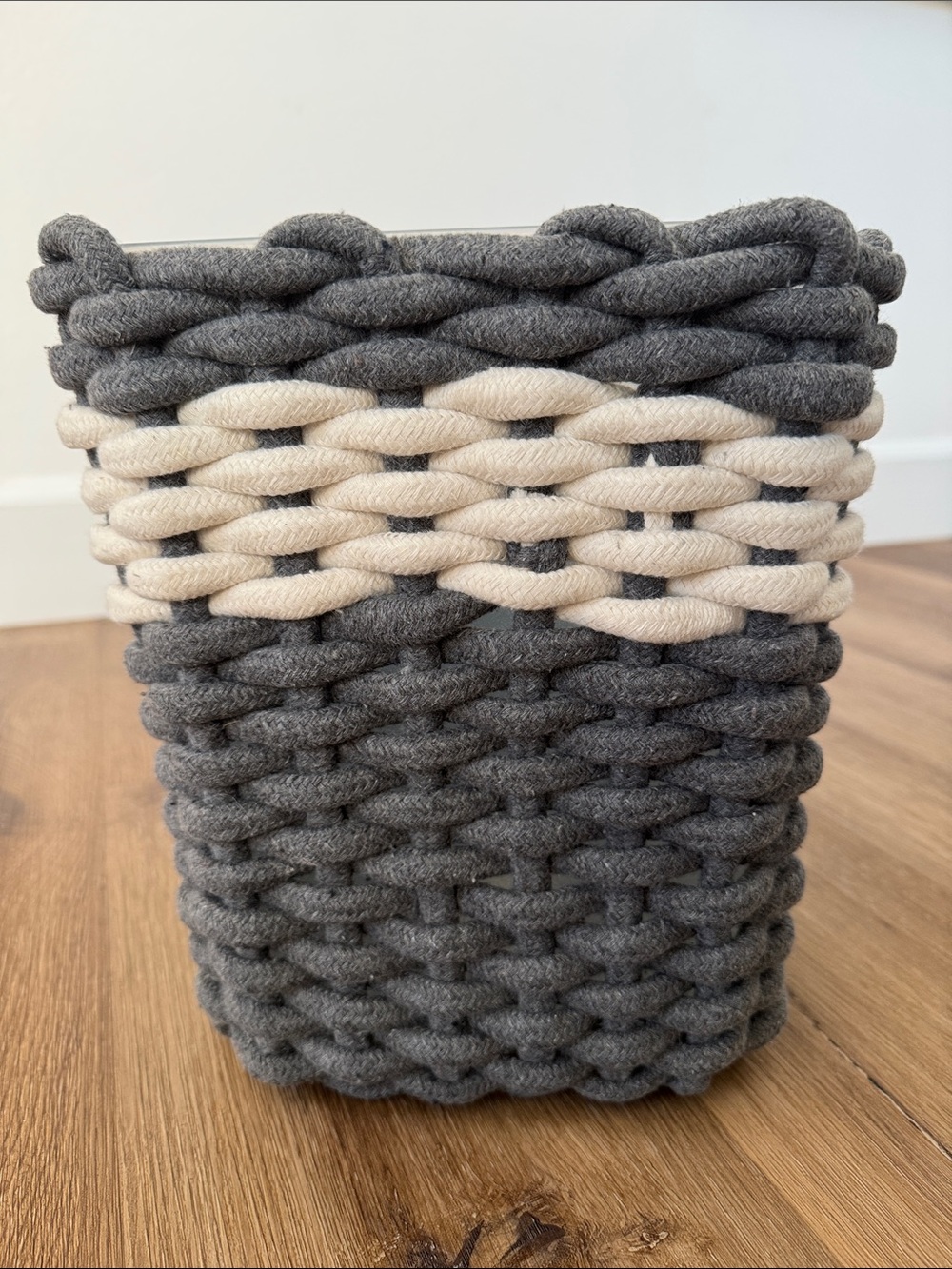 UGG® Sadie Wastebasket in Charcoal/Snow (NWT) & Stone Soap Dispenser - Picture 8 of 13